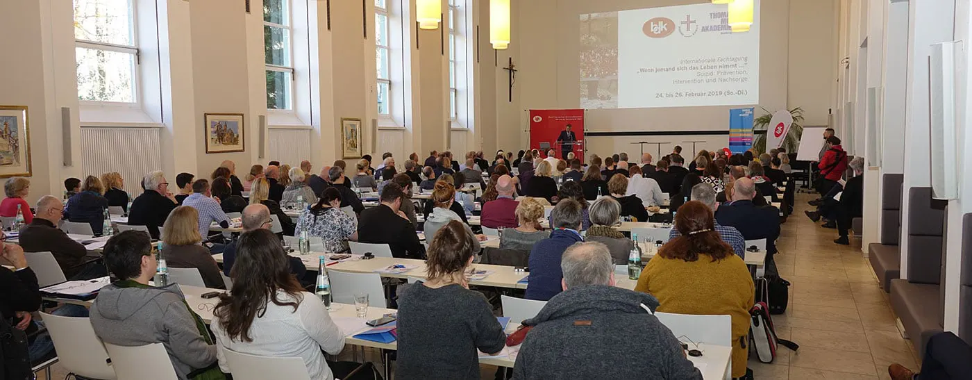 Dolmetscher im Einsatz: Hier bei einer Fachkonferenz zum Thema Suizid